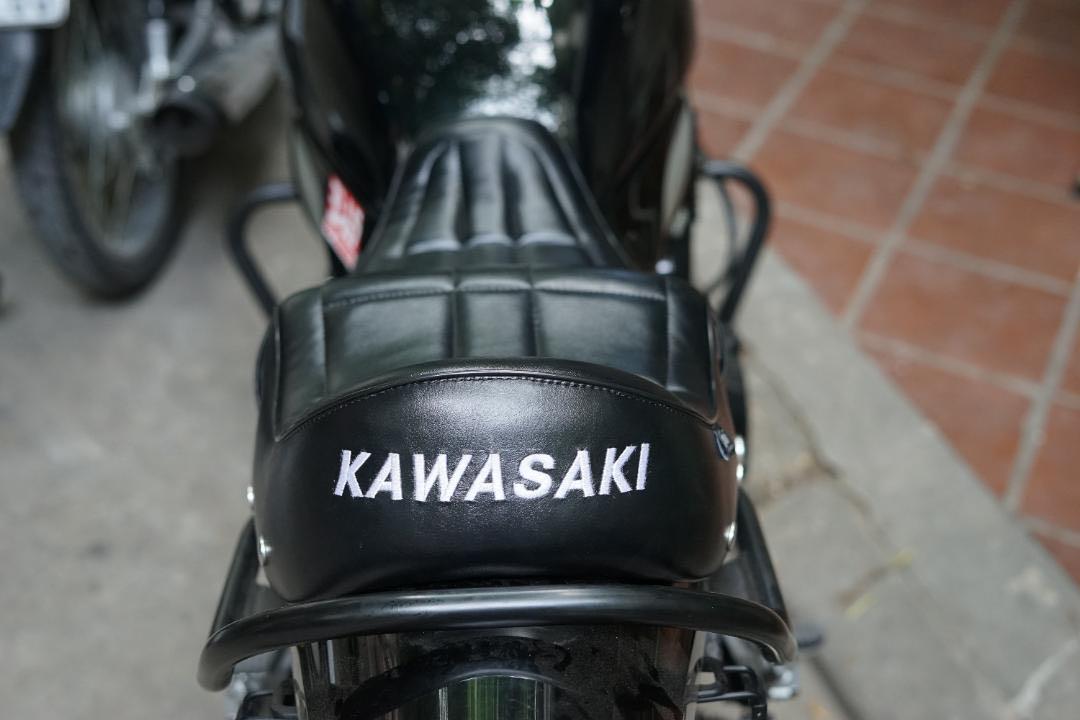 ［セール中］z900rs　シート　Javimotor　TYPE3　新品