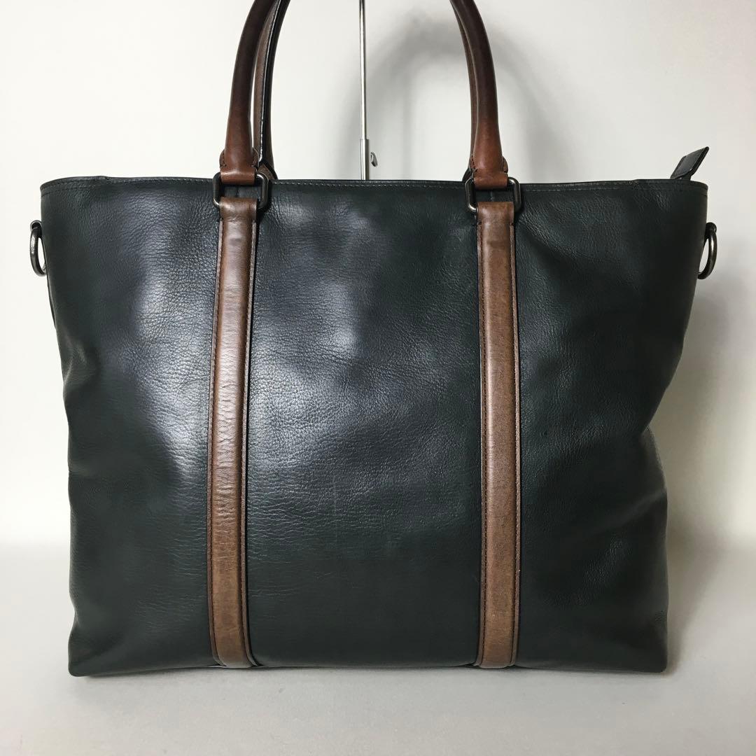 ダークグリーンCOACH