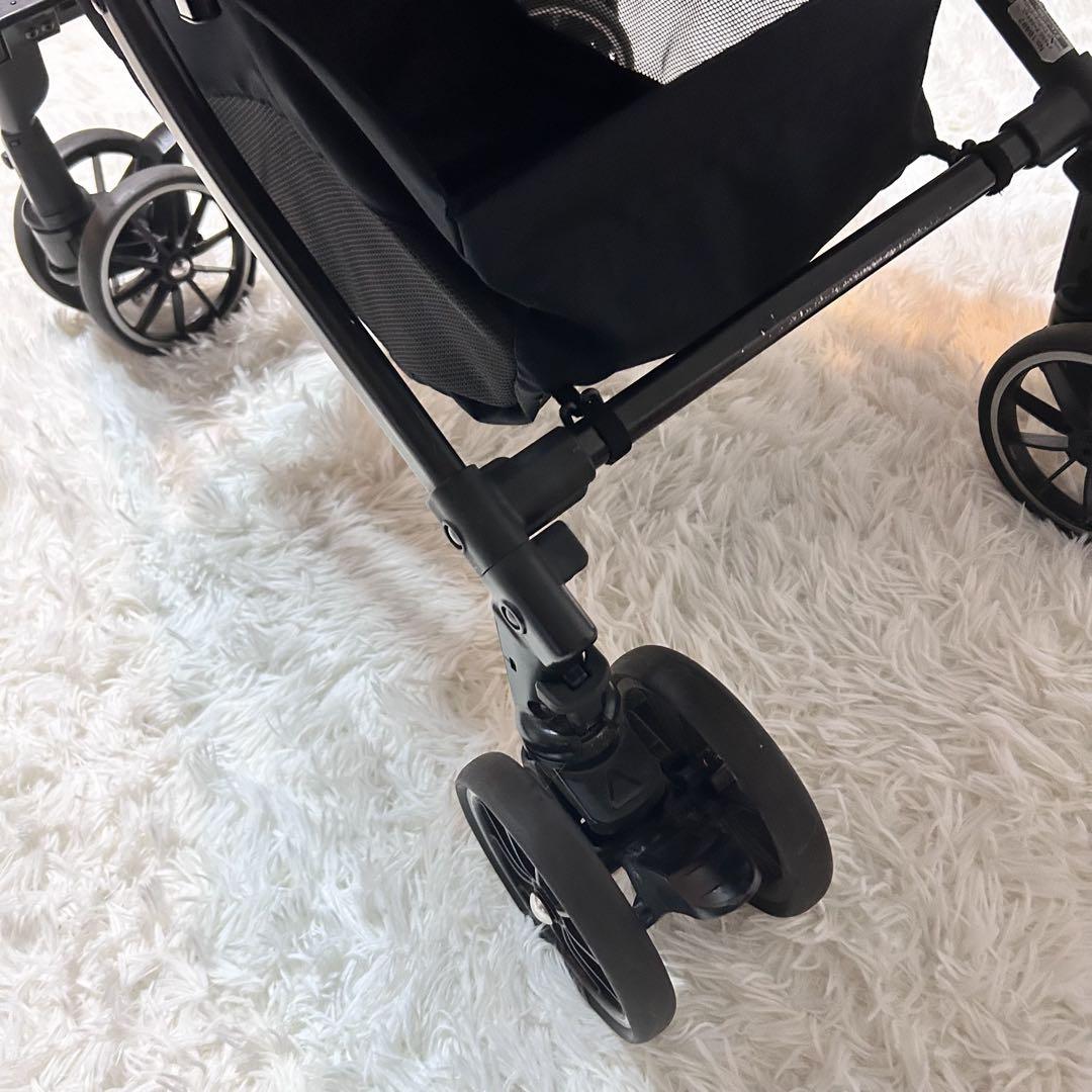 備品完備　ベビーカー コンビ　メチャカル オート4キャス エッグショック ロッタ