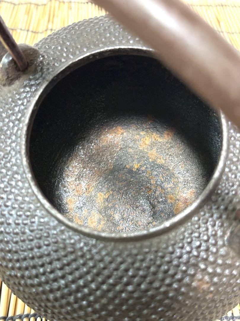 ＵＳＥＤ、良品　南部釜師造　別誂丸アラレ　鉄瓶　南部鉄瓶　南部鉄器　調理器具