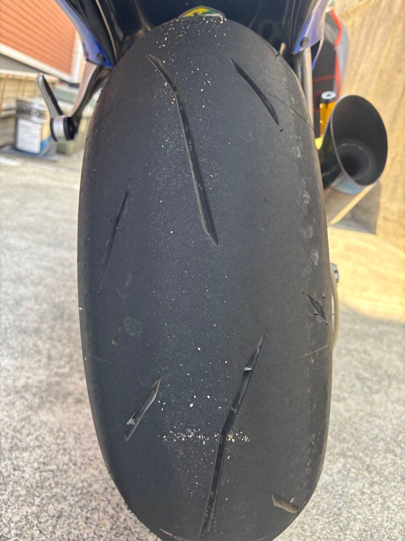 SUZUKI GSX1300R 青色 スポーツバイク隼