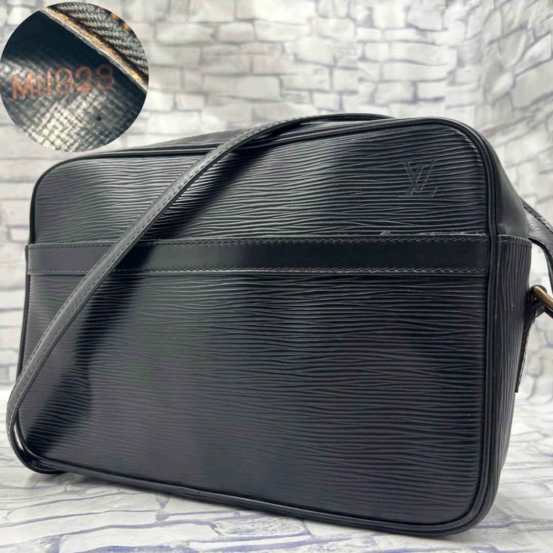 美品✨ルイヴィトン ショルダーバッグ エピ トロカデロ27 ブラック ノワール バッグ