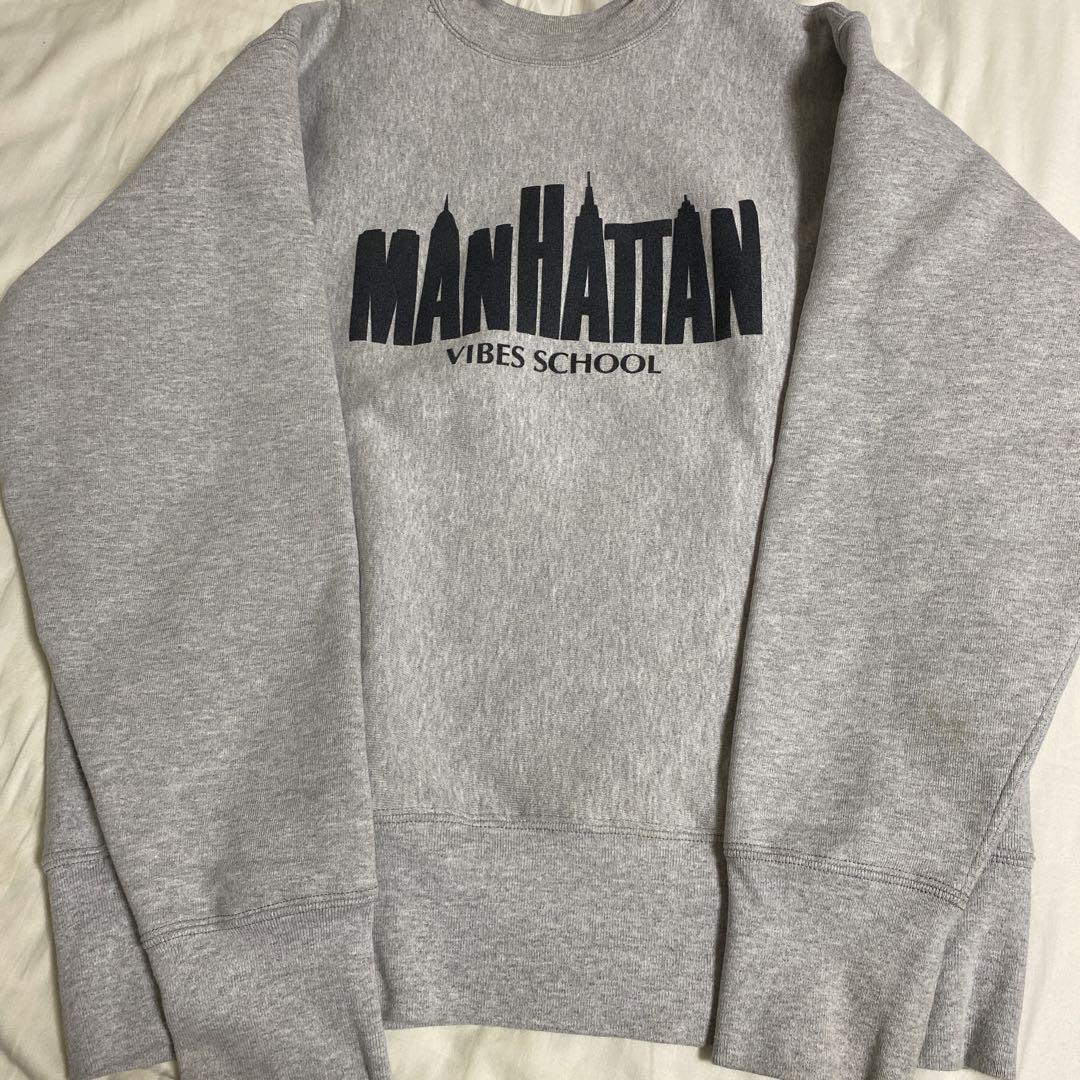 is-ness MANHATTAN VIBES SCHOOL スウェット - メルカリ is-ness MANHATTAN VIBES SCHOOL スウェット - メルカリ