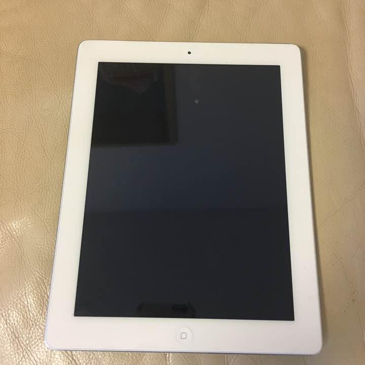安い定番人気 iPad Wi-Fiモデル 16GB ptaZ2-m96251825382 第3世代 国産通販