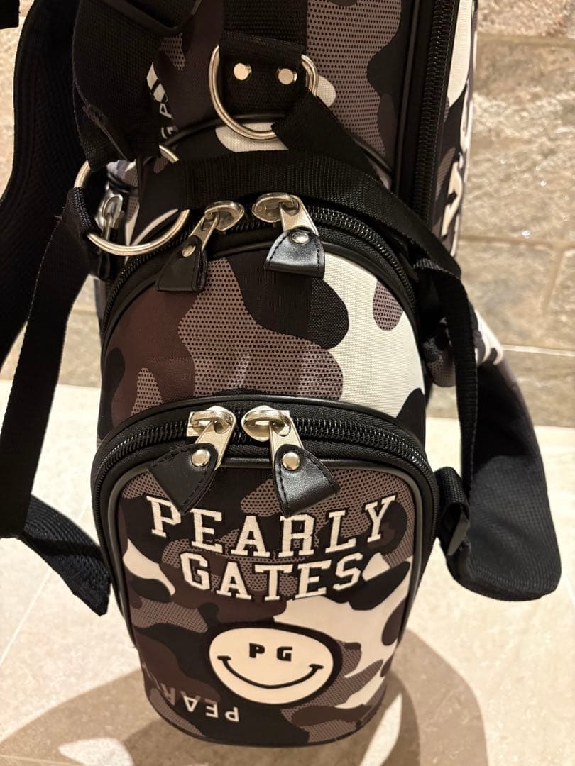 【大人気の完売品】パーリーゲイツ スタンドキャディバッグ ブラックカモ柄 【大人気の完売品】パーリーゲイツ スタンドキャディバッグ ブラックカモ柄