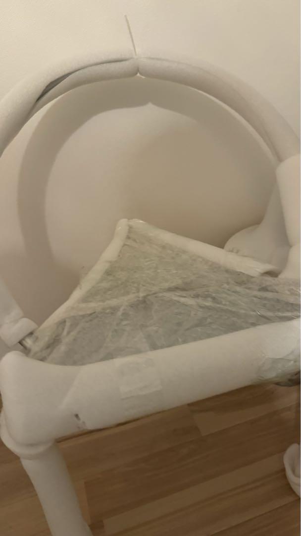 【新品・未使用】Triangolo Chair ダイニングチェア 椅子　シルバー