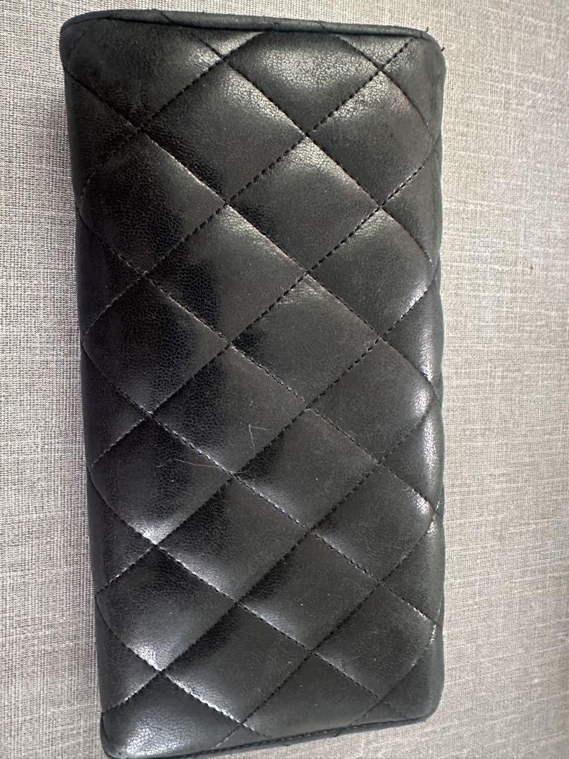 CHANEL シャネル　マトラッセ　二つ折り長財布ラムスキン　ブラック