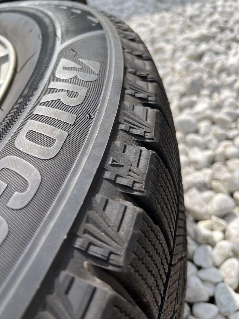 ブリヂストン225/60R17 スタッドレスタイヤ・ホイールセット 1本