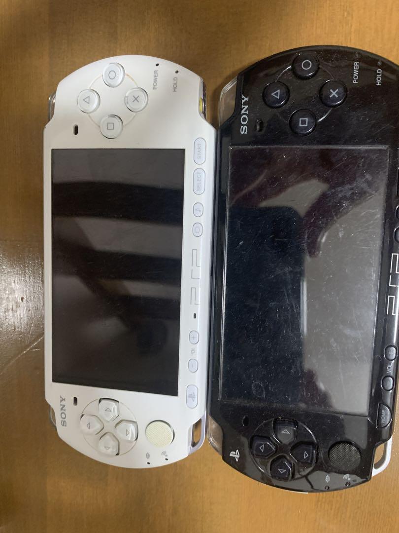 PSP本体 ホワイト＆ブラックセット　お値下げ交渉受付中