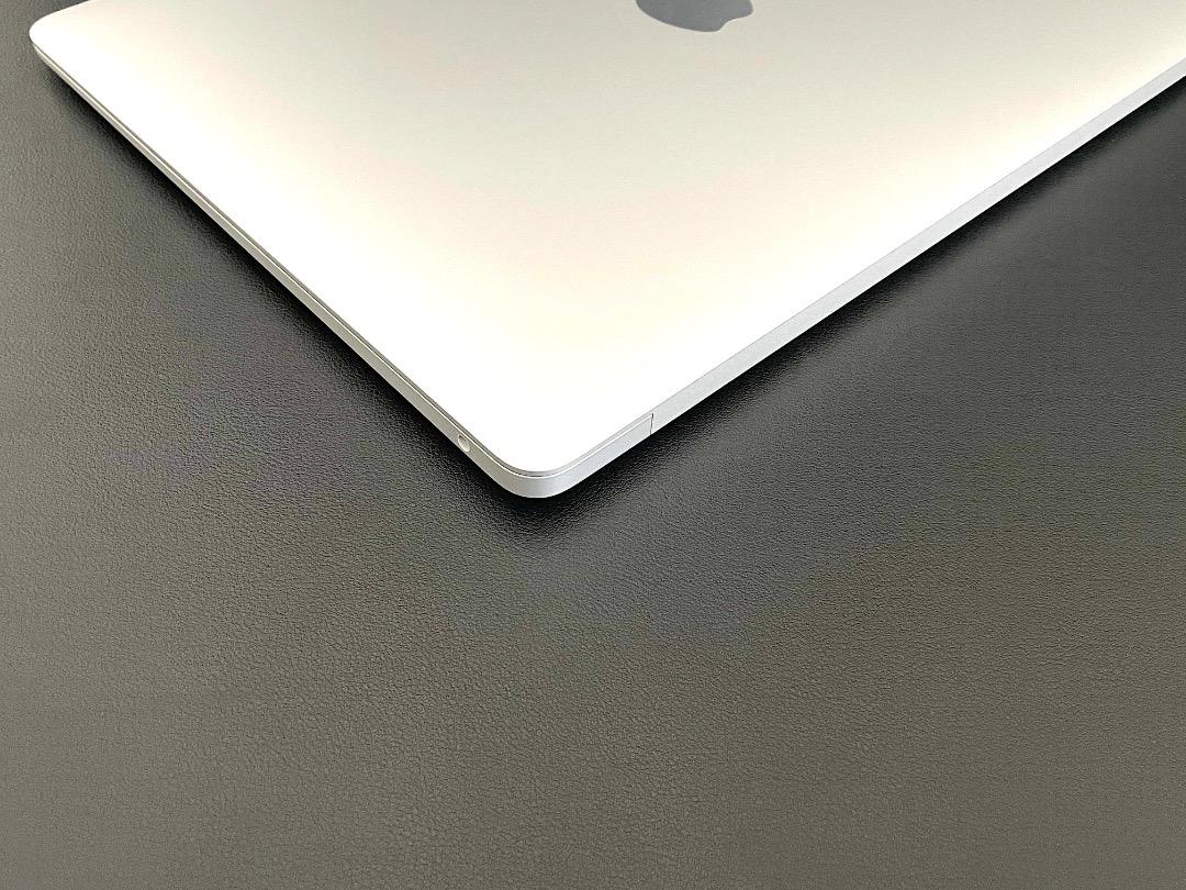 美品 MacBook Air（M1,2020） 13.3㌅