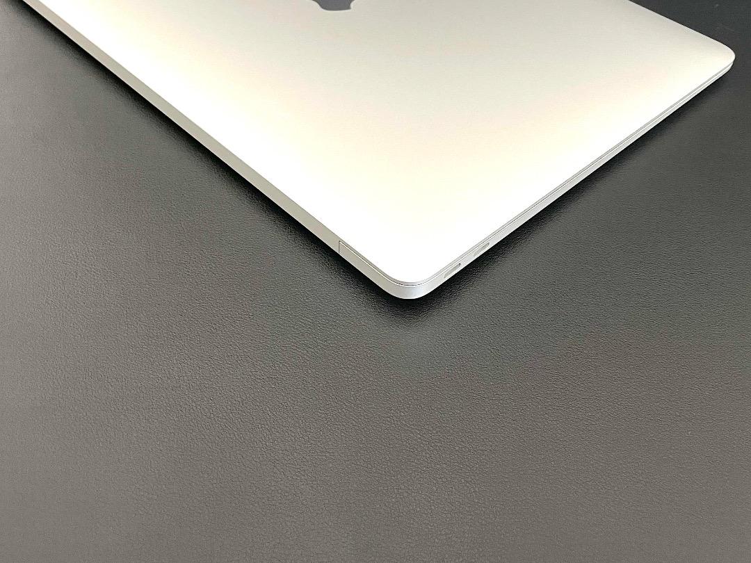 美品 MacBook Air（M1,2020） 13.3㌅