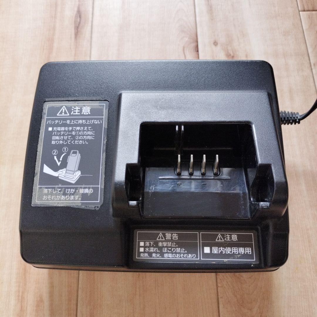 Panasonic バッテリー充電器 NKJ069Z1