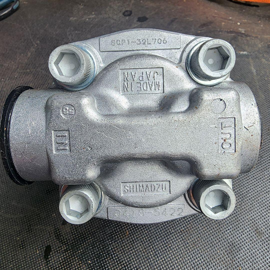 タダノ　クレーン　高所作業車などの油圧ポンプ タダノクレーン高所作業車などの油圧ポンプ