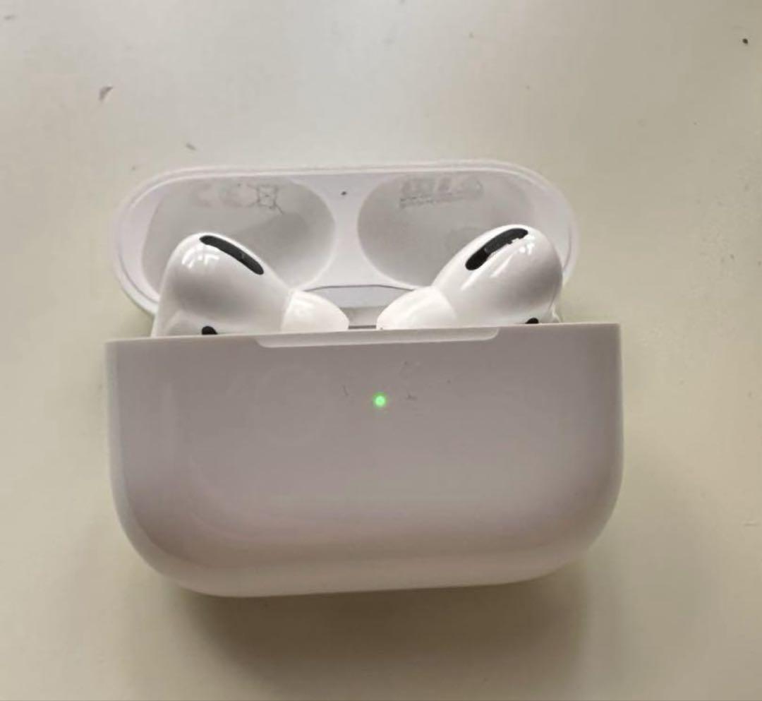 AirPods本体 ホワイト 充電ケース付き