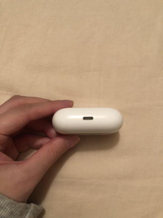 新作登場限定SALE Apple AirPods Pro 充電ケースのみ FVdAU-m96294468815 定番定番人気