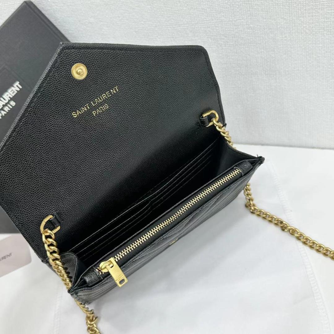 Yves Saint Laurent ブラック クラッチバッグ ショルダーバッグ Yves Saint Laurent ブラック クラッチバッグ ショルダーバッグ