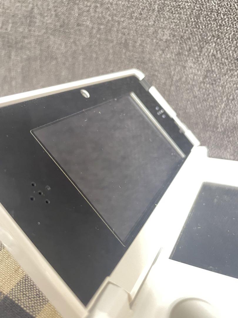 ニンテンドー3DS ピュアホワイト【中古品】