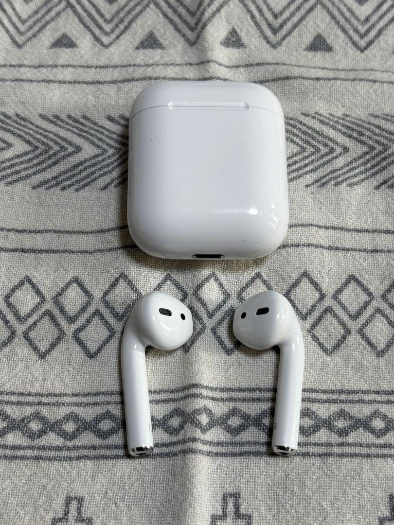 Apple AirPods 第2世代 本体＋充電ケースセット