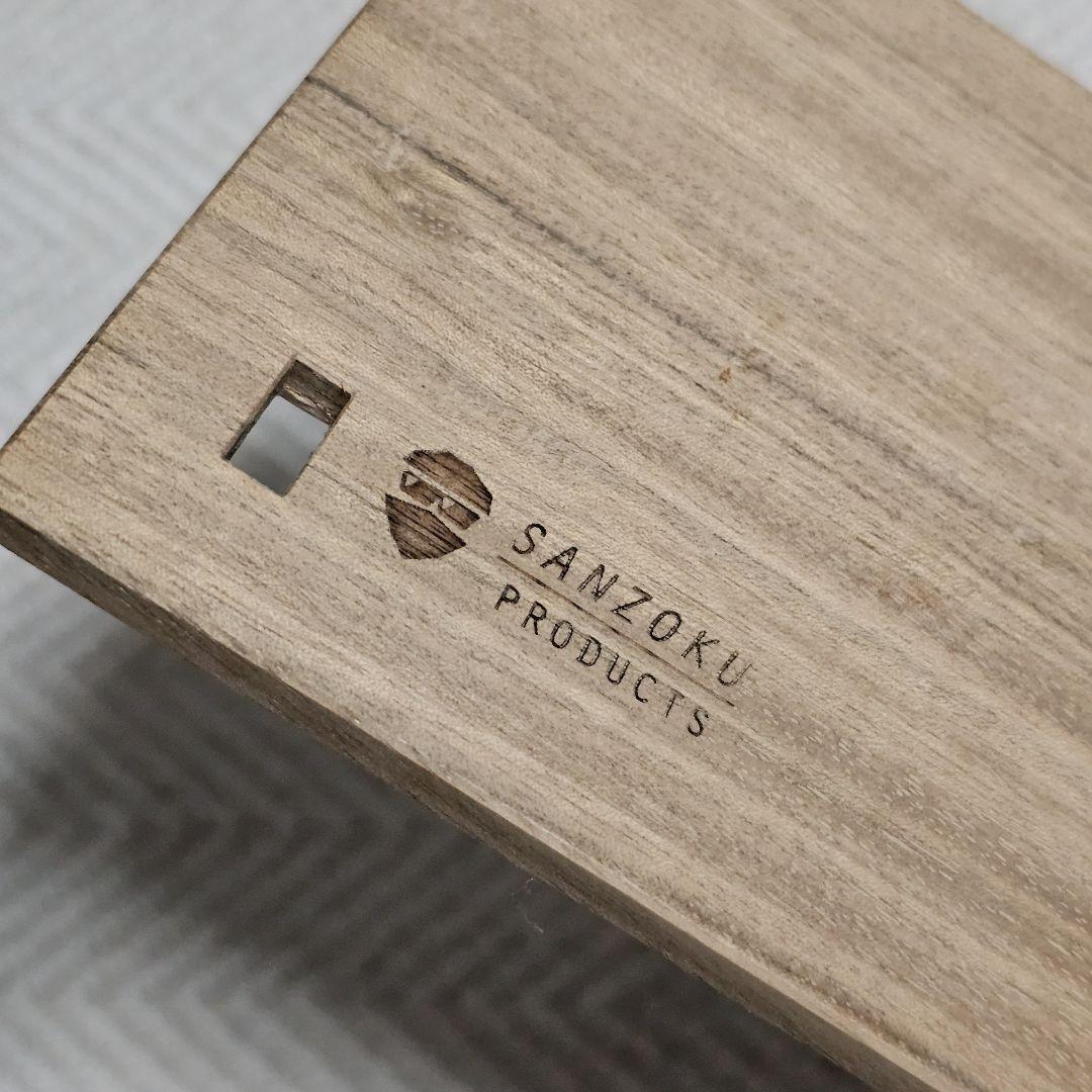 SANZOKU PRODUCTS│山賊テーブル (ニューギニアウォルナット)
