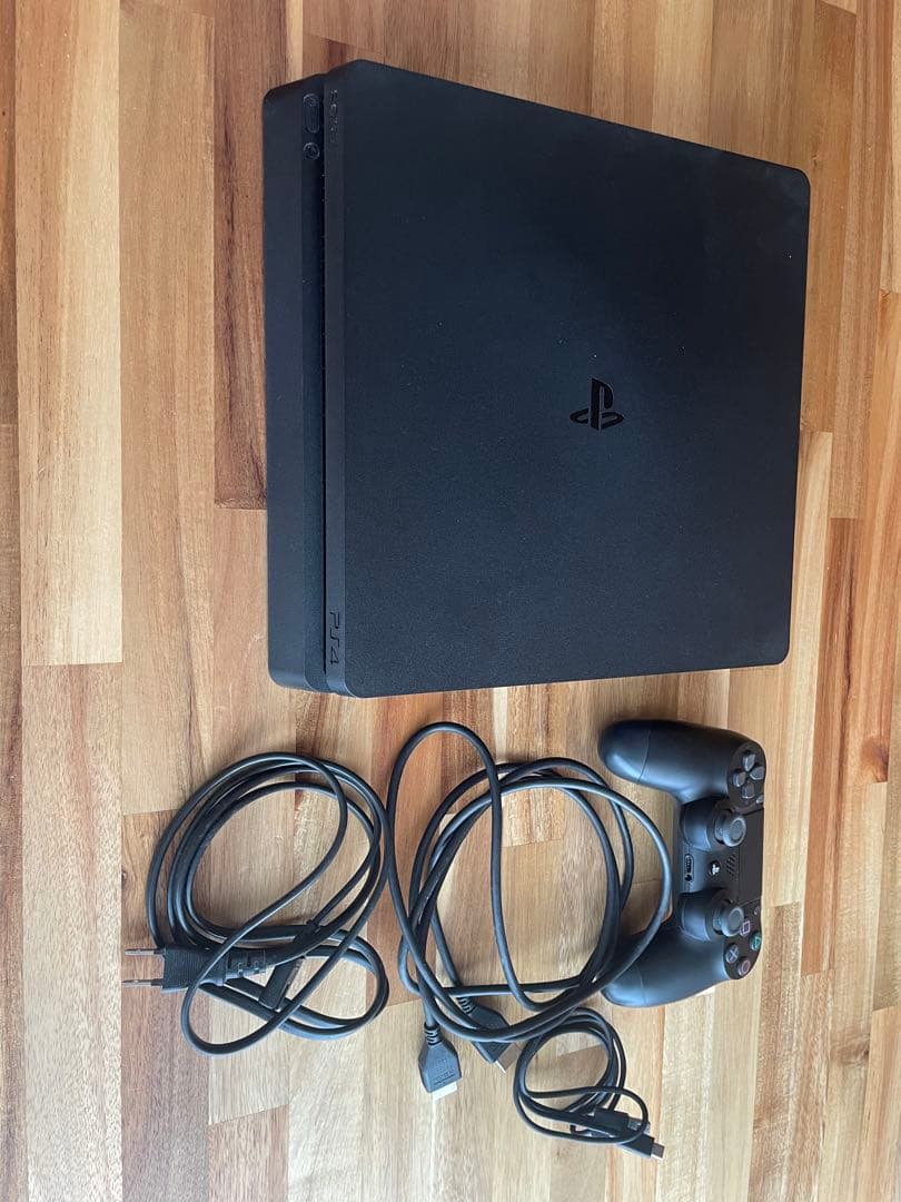 PlayStation 4 本体 + コントローラー + ケーブル