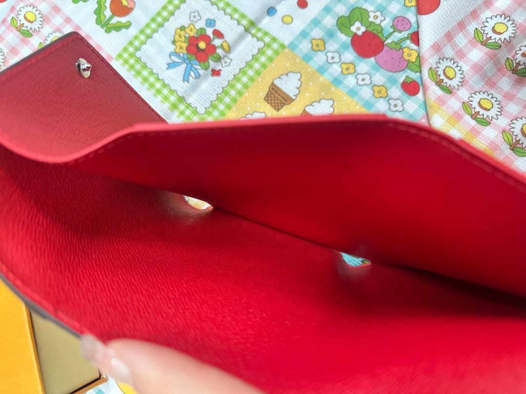 ポルトフォイユゾエ　三つ折り財布　モノグラム　箱