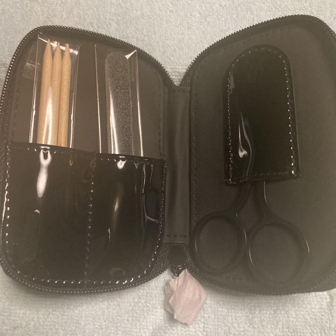 お値下げです 未使用品 シャネルコスメ 2019ノベルティー ネイルケアセット