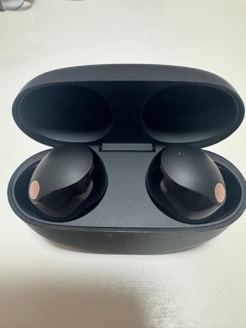 ほぼ新品 SONY WF-1000XM5 ワイヤレスイヤホン ほぼ新品 SONY WF-1000XM5 ワイヤレスイヤホン