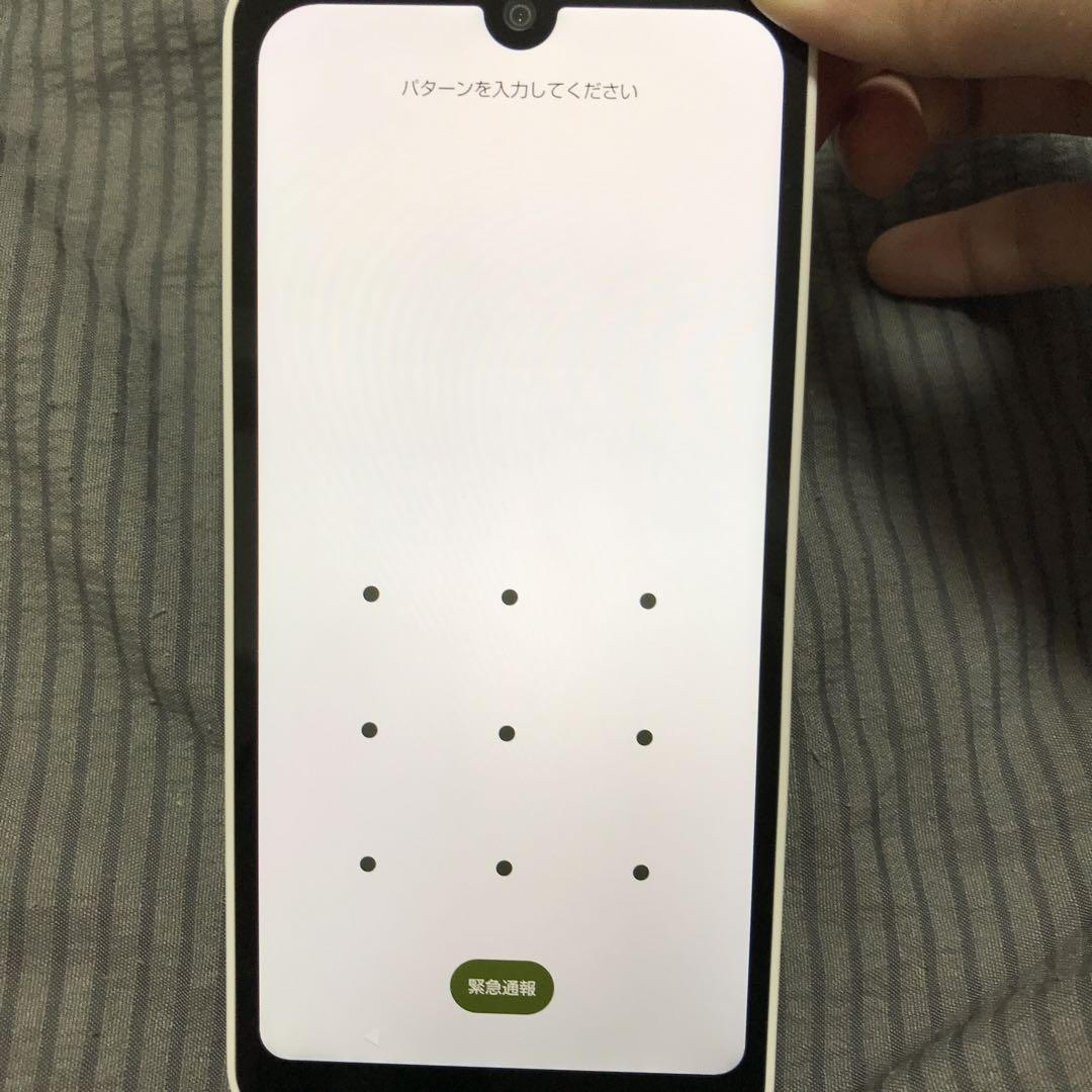 ホワイト スマートフォン 本体