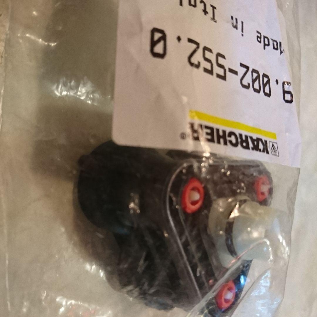 ケルヒャー 高圧洗浄機 パーツ シリンダーヘッド 新品、未使用品！