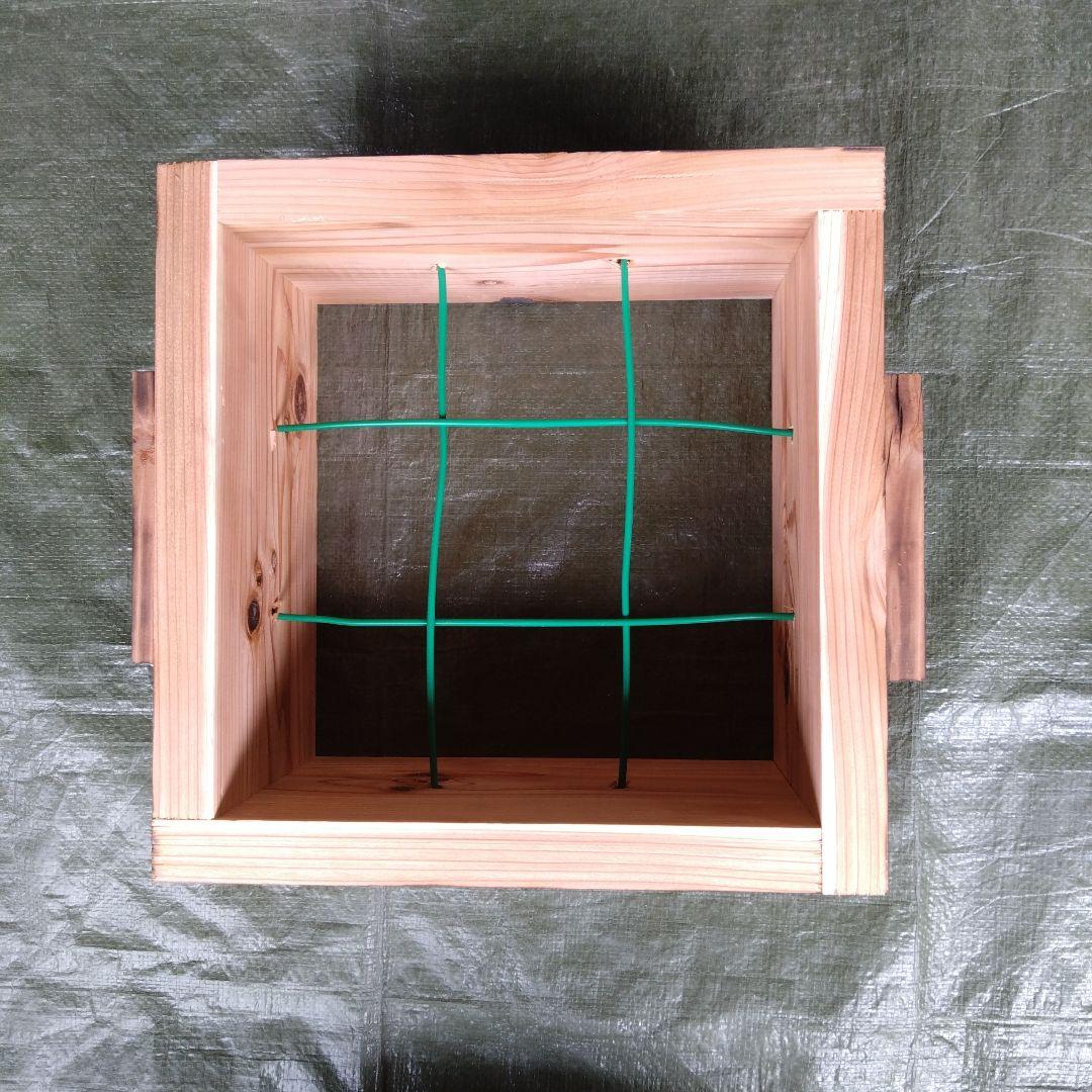 ミツバチ巣箱25−Ｂ−143