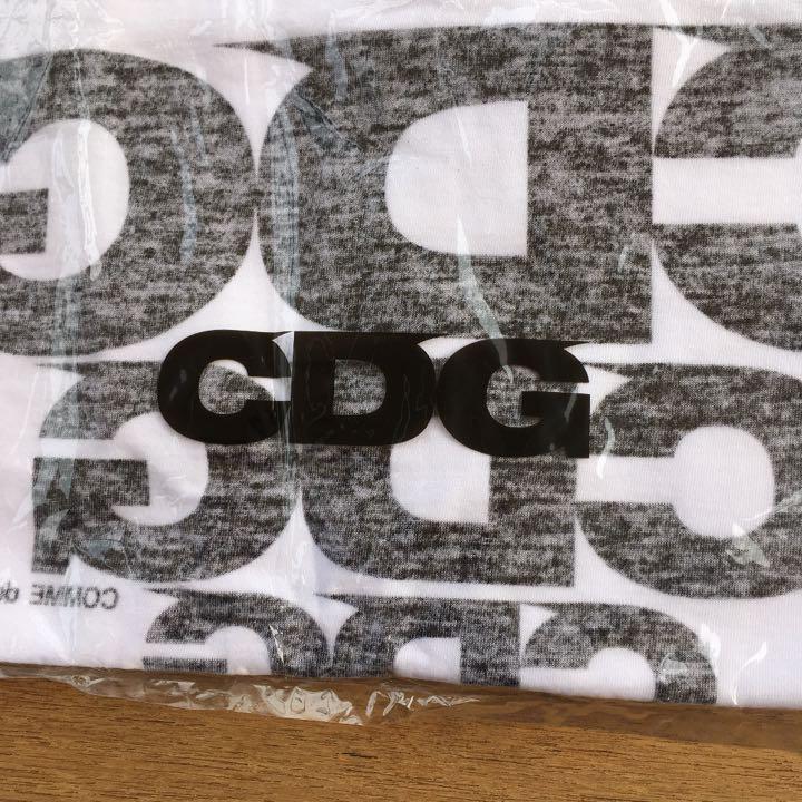 XXL新品未使用コムデギャルソンcdgロゴTシャツ限定ロゴ