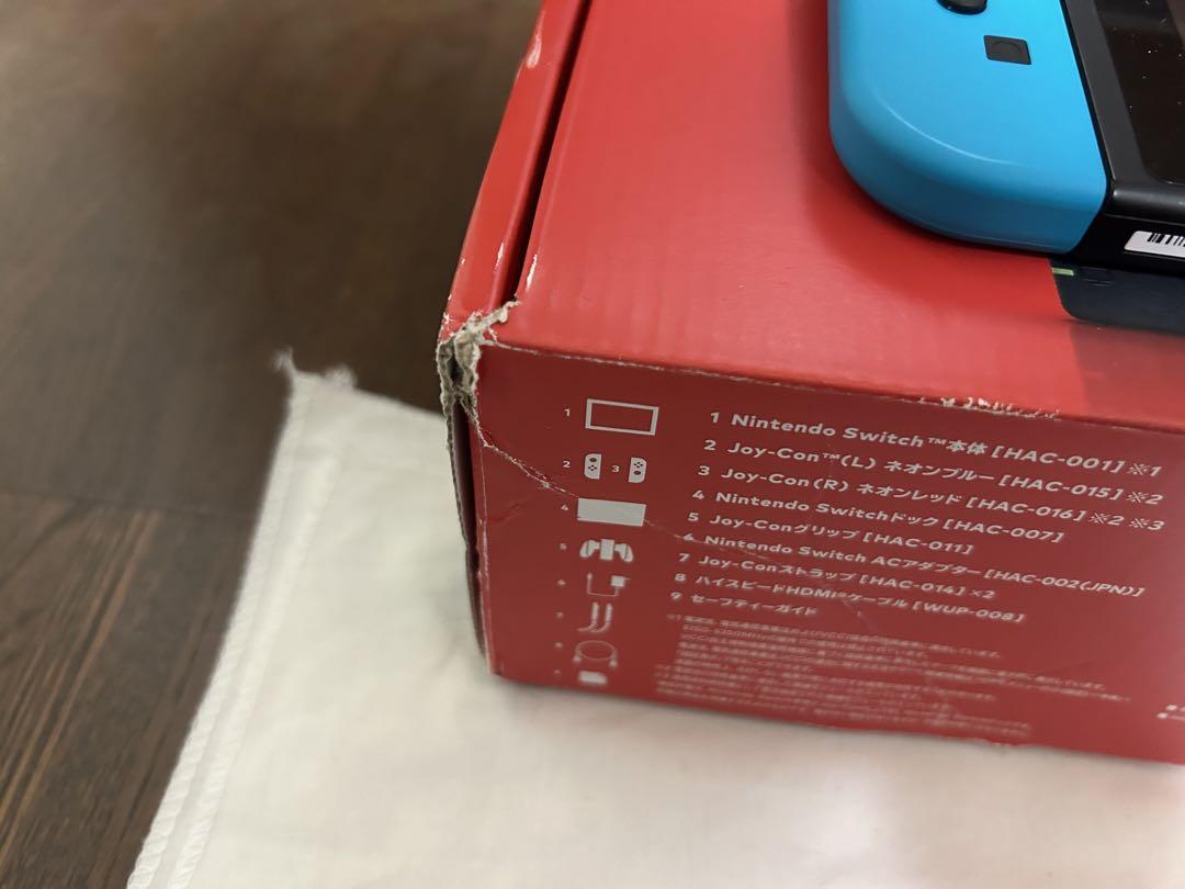 美品 Nintendo Switch ネオンブルー/ ネオンレッド