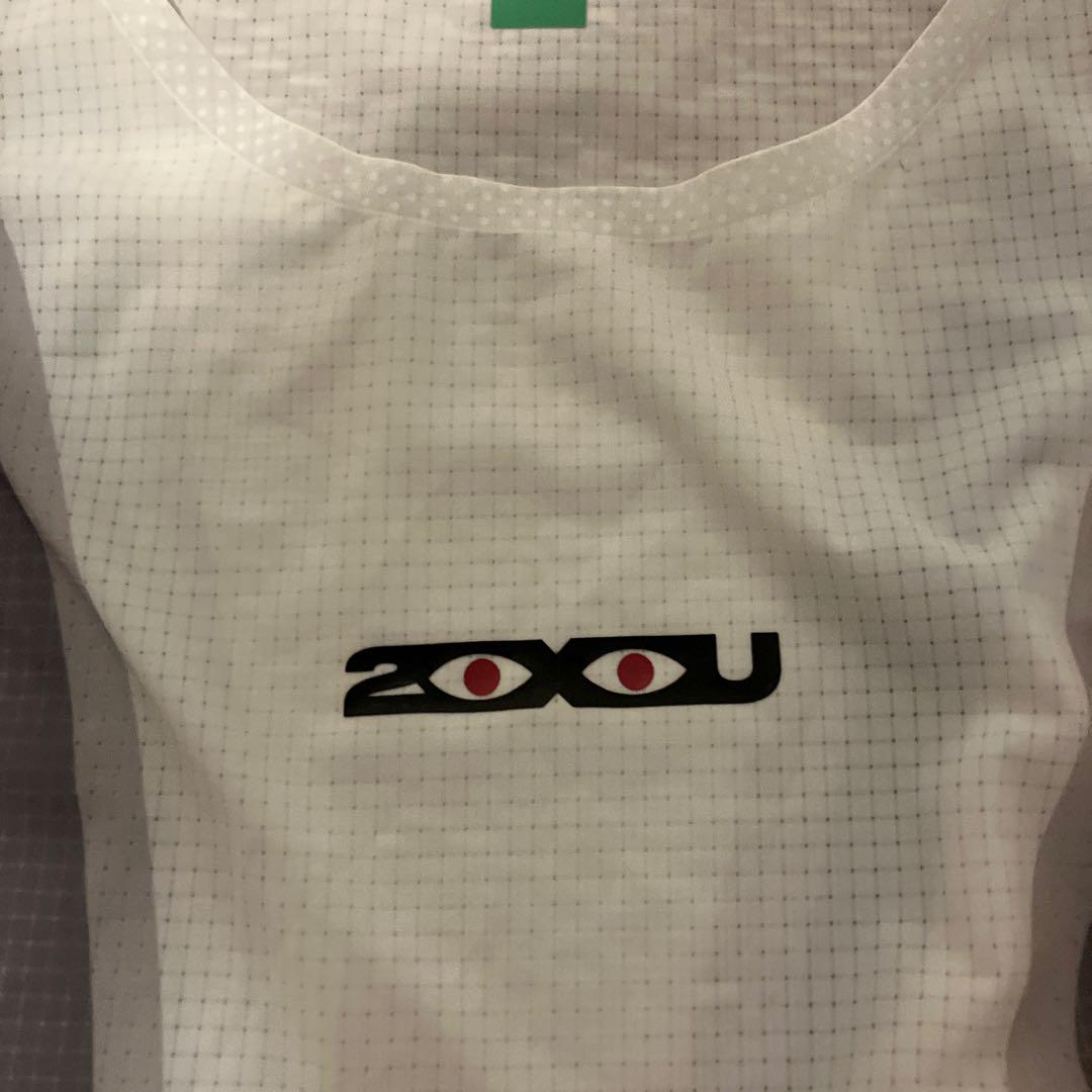 2XU x District Vision ウルトラライト デザートシングレット 2XU x District Vision】ウルトラライト デザートシングレット