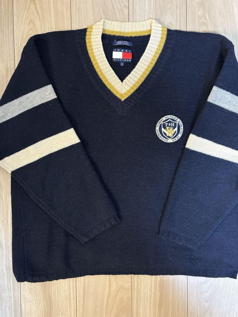 トミーヒルフィガーTOMMY HILFIGER 90s ワッペンVネックニット