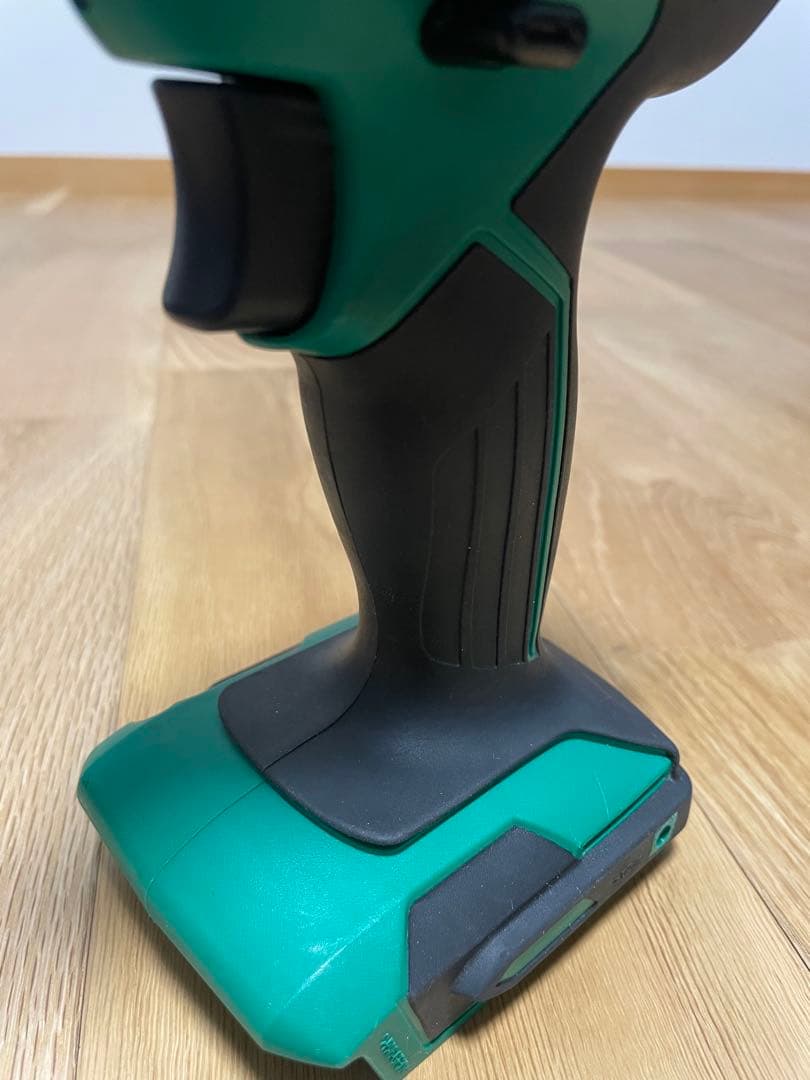 Makitaマキタ インパクトドライバ MTD001D 14.4Vバッテリー2個 Makitaマキタ インパクトドライバ MTD001D 14.4Vバッテリー2個