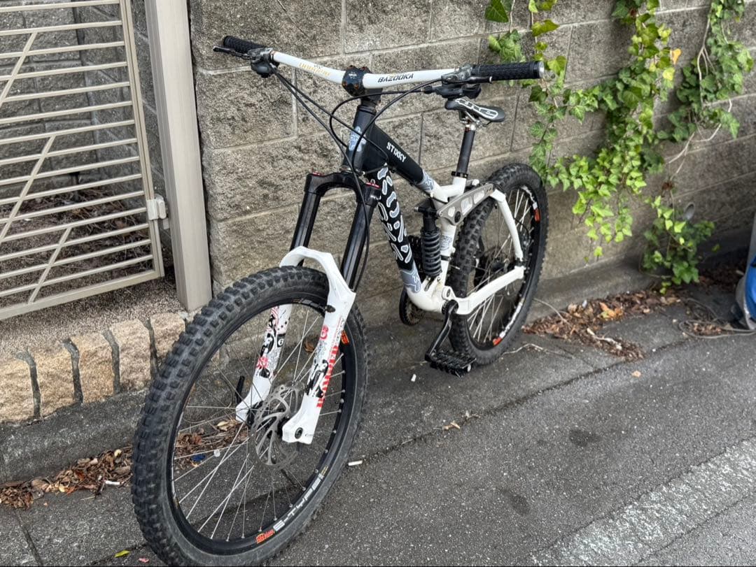 kona stinky 2005 MTB フルサス マウンテンバイクKONA BRIGHTFACE_UK