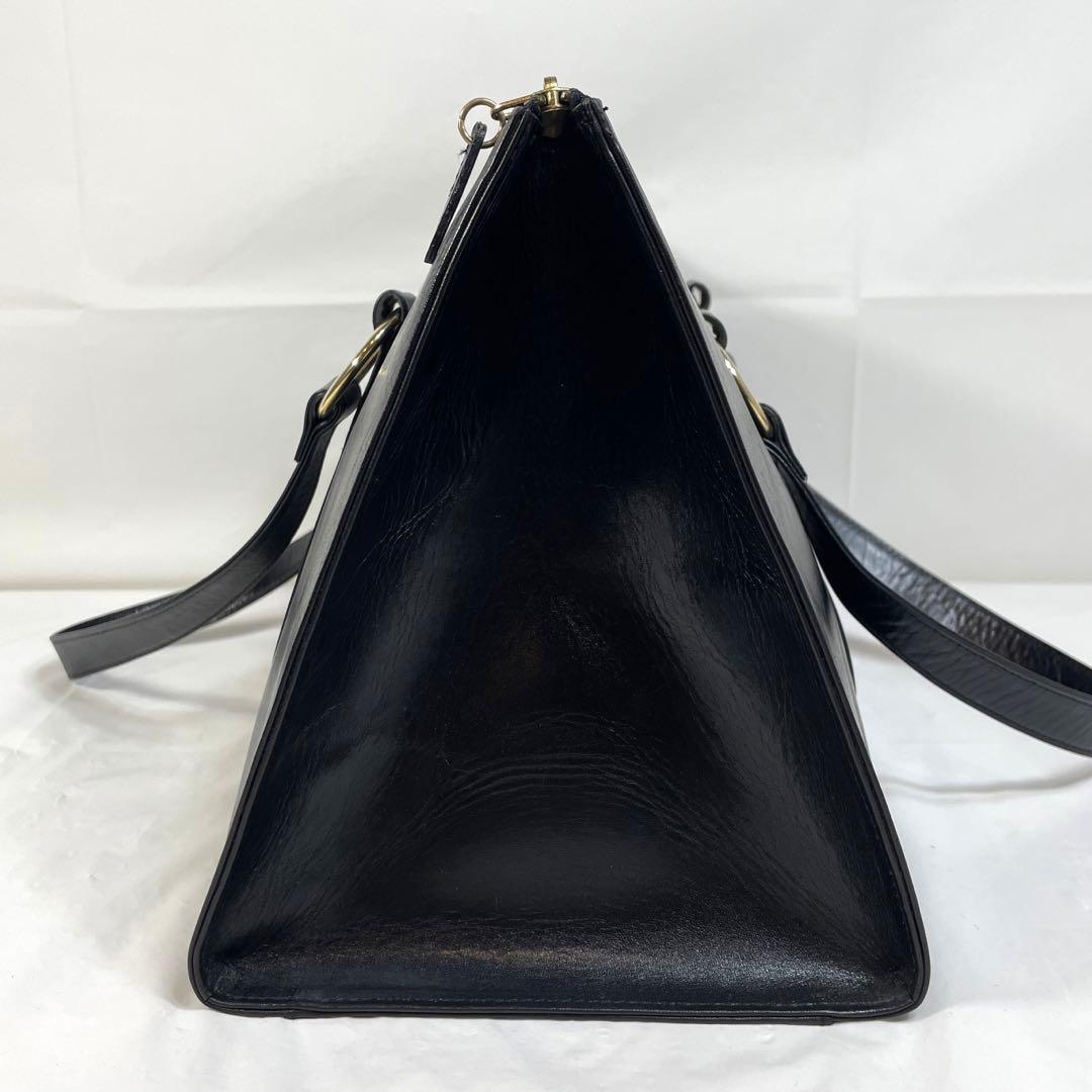 驚きの値段で 極美品 アートバーグ トートバッグ A4可 大容量 日本製