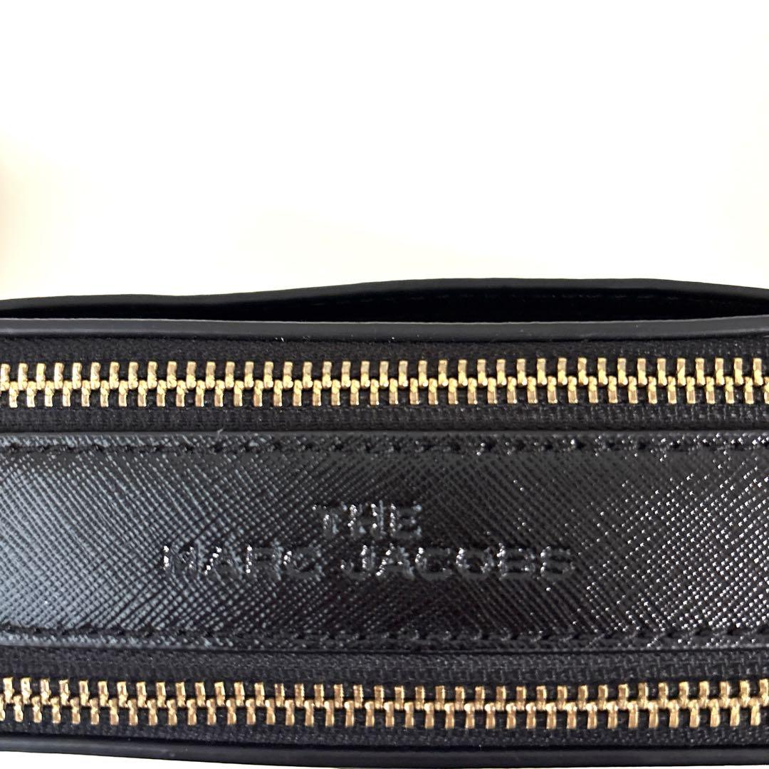 ほぼ未使用 MARC JACOBS ショルダーバッグ アイボリー/ブラック