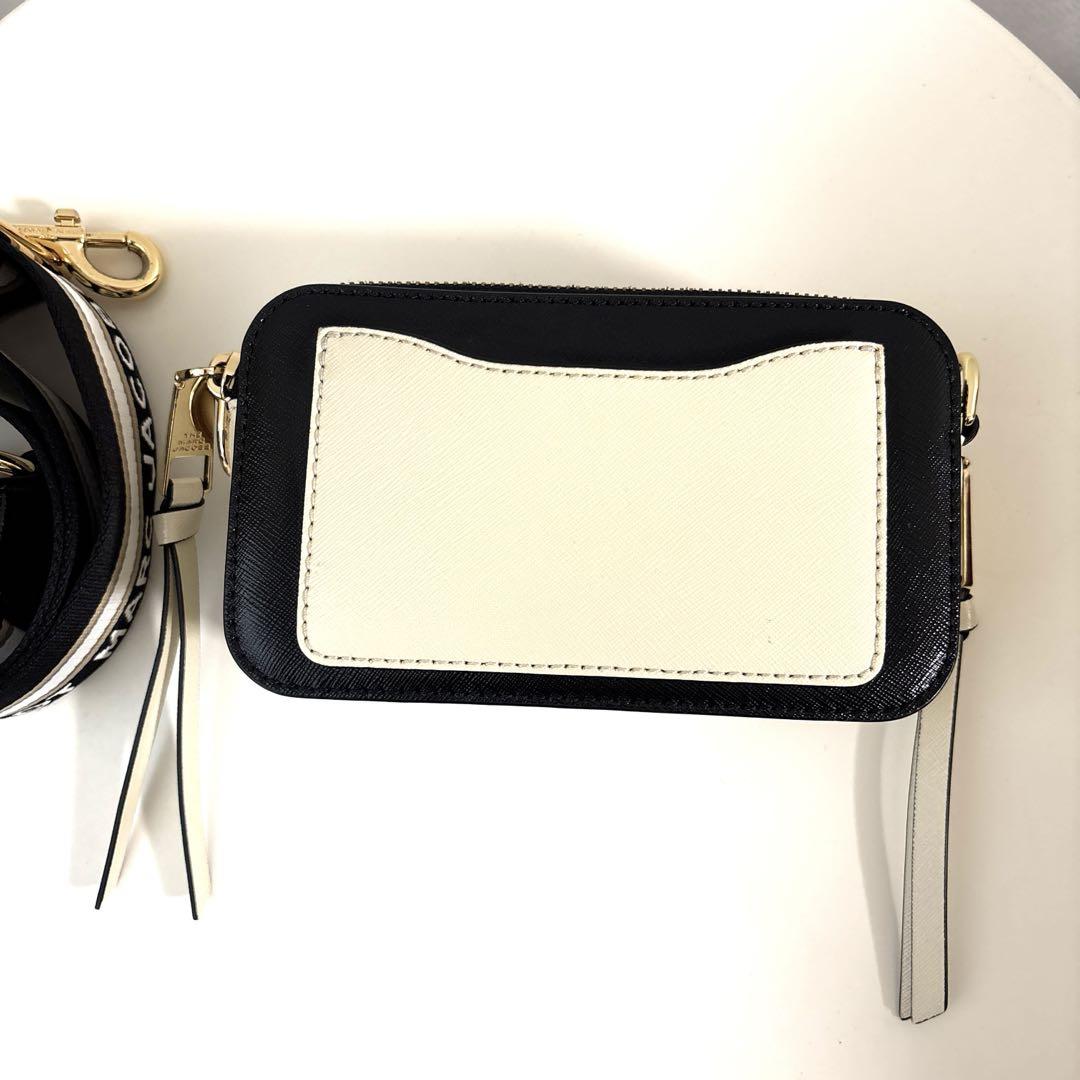 美品Marc Jacobs ショルダーバッグ アイボリー/ブラック - メルカリ