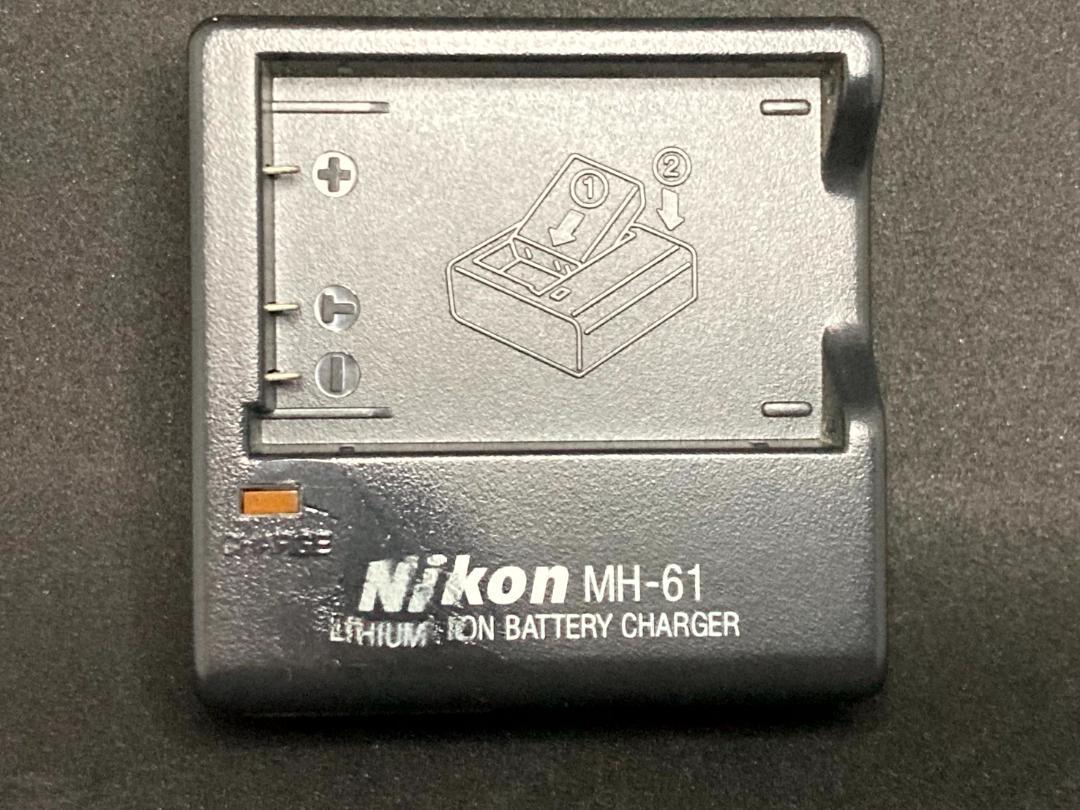 Nikon COOLPIX S10 レンズ回転式デジカメ