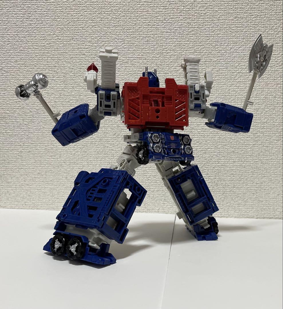 ウルトラマグナス　スタースクリーム　トランスフォーマー