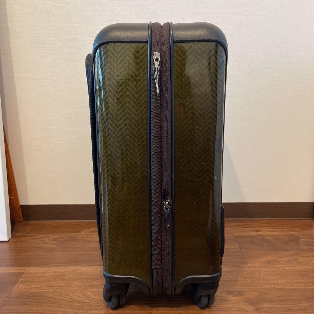 ました≅ TUMI グリーン キャリー 四輪 カーボン J0McP-m96462705241 スーツケース TEGRA LITE ててると