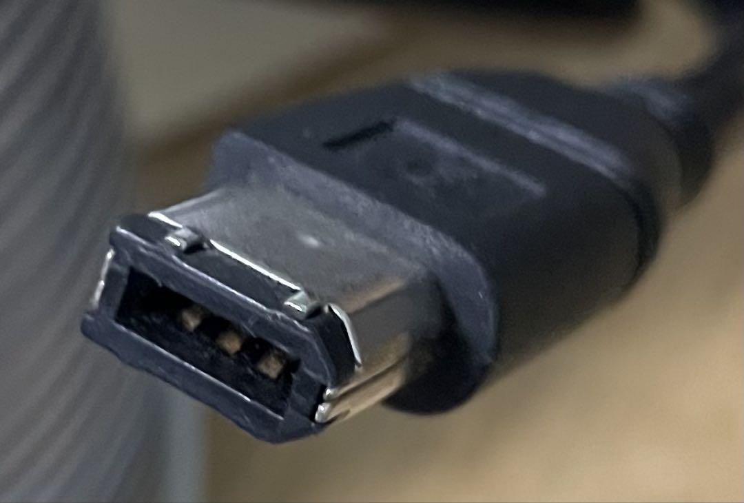 【送料込】Thunderbolt to FireWire Adapter 純正品