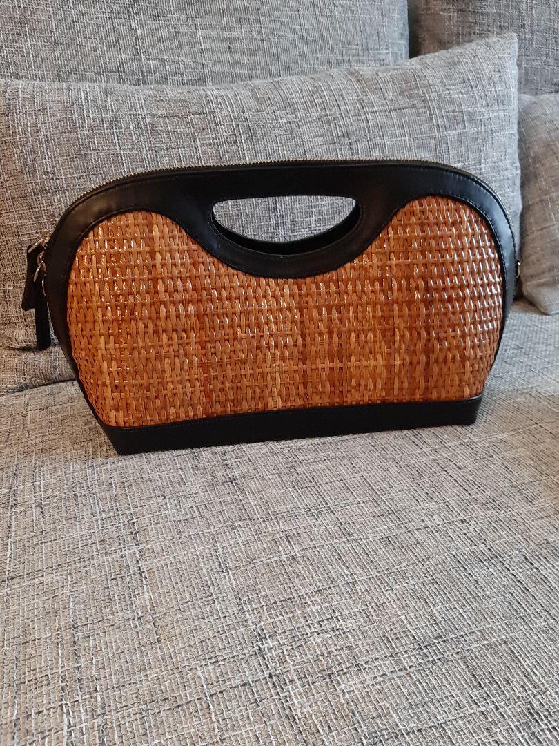 美品　ペリーコ　クラッチバッグ