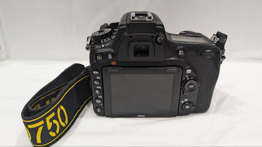 Nikon D750 デジタル一眼レフ カメラ 本体と充電器