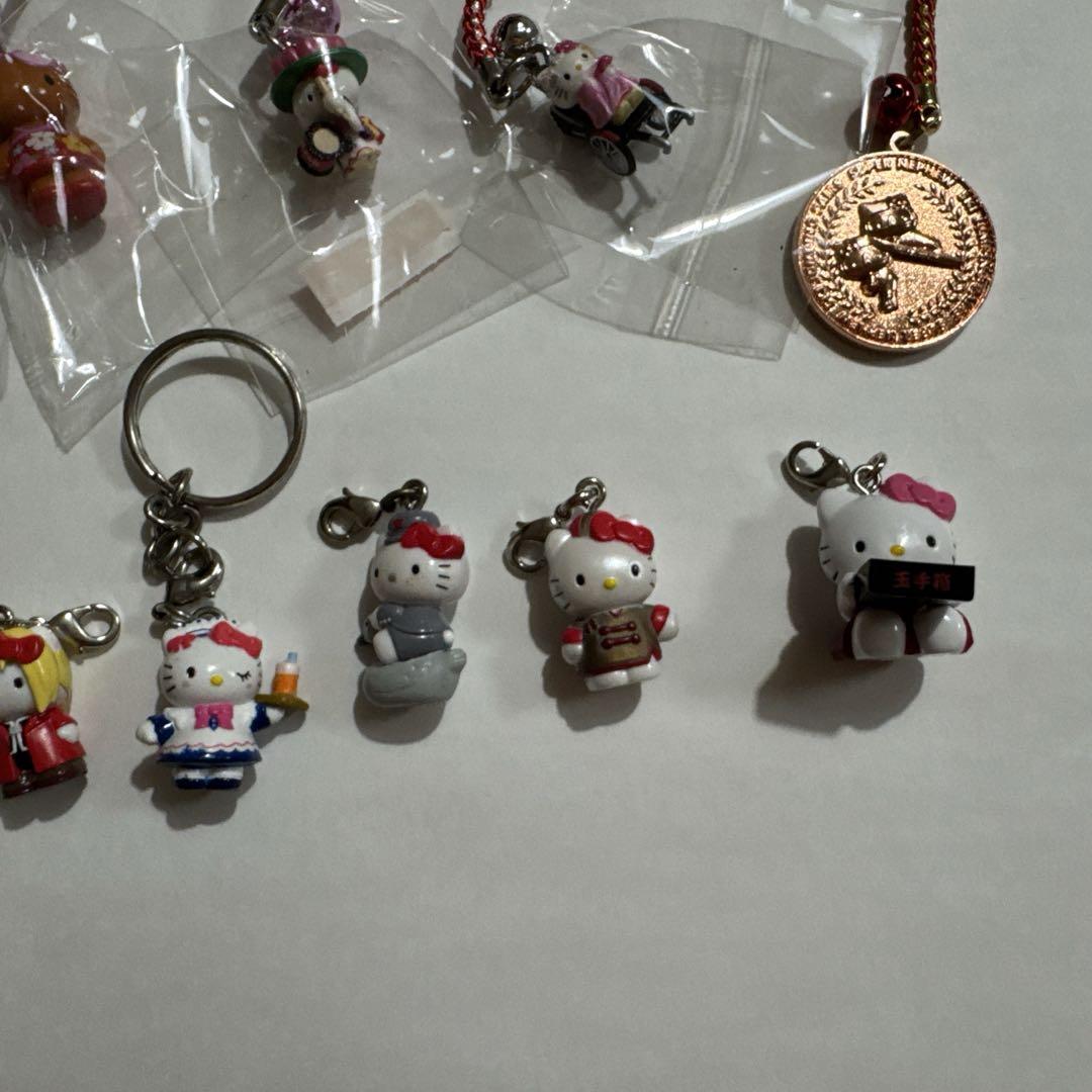 ご当地キティなどキーホルダー　16点まとめ売りセット ご当地キティ キーホルダー 16個セット まとめ売り