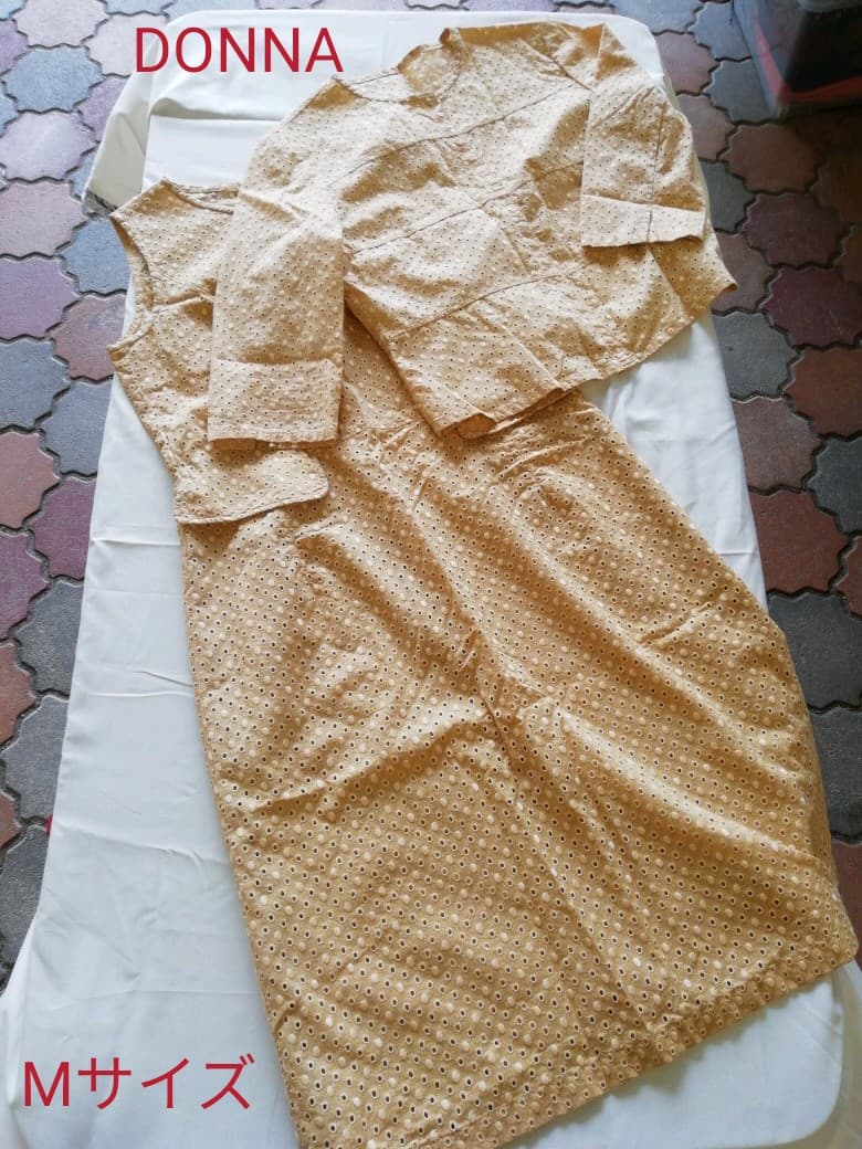 Donna 2点セット Mサイズ ジャケット ワンピース セットアップ ドレス Donna 2点セット Mサイズ ジャケット ワンピース セットアップ ドレス