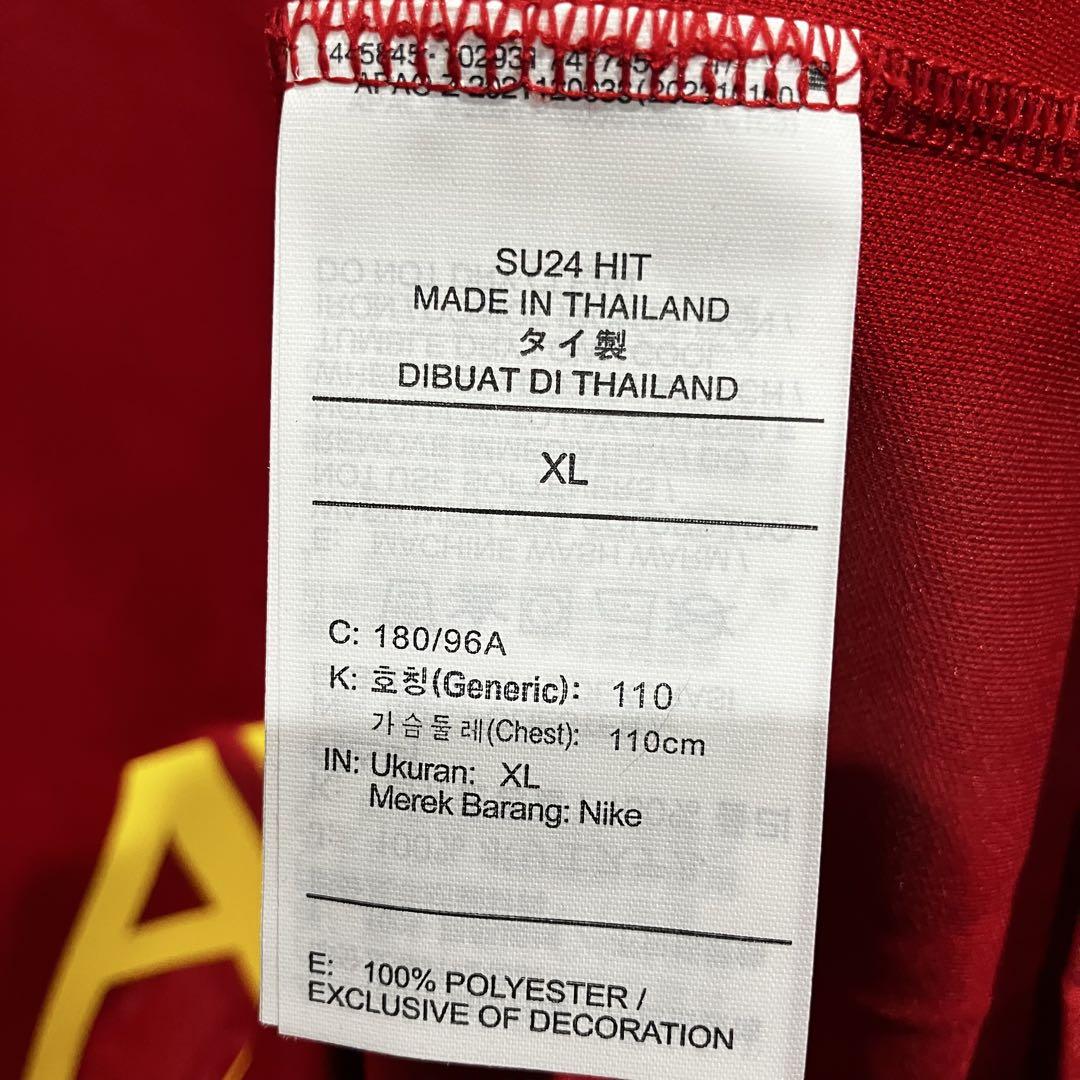 新品未使用　NIKE ナイキ　リバプール　プレマッチユニフォーム　サッカー