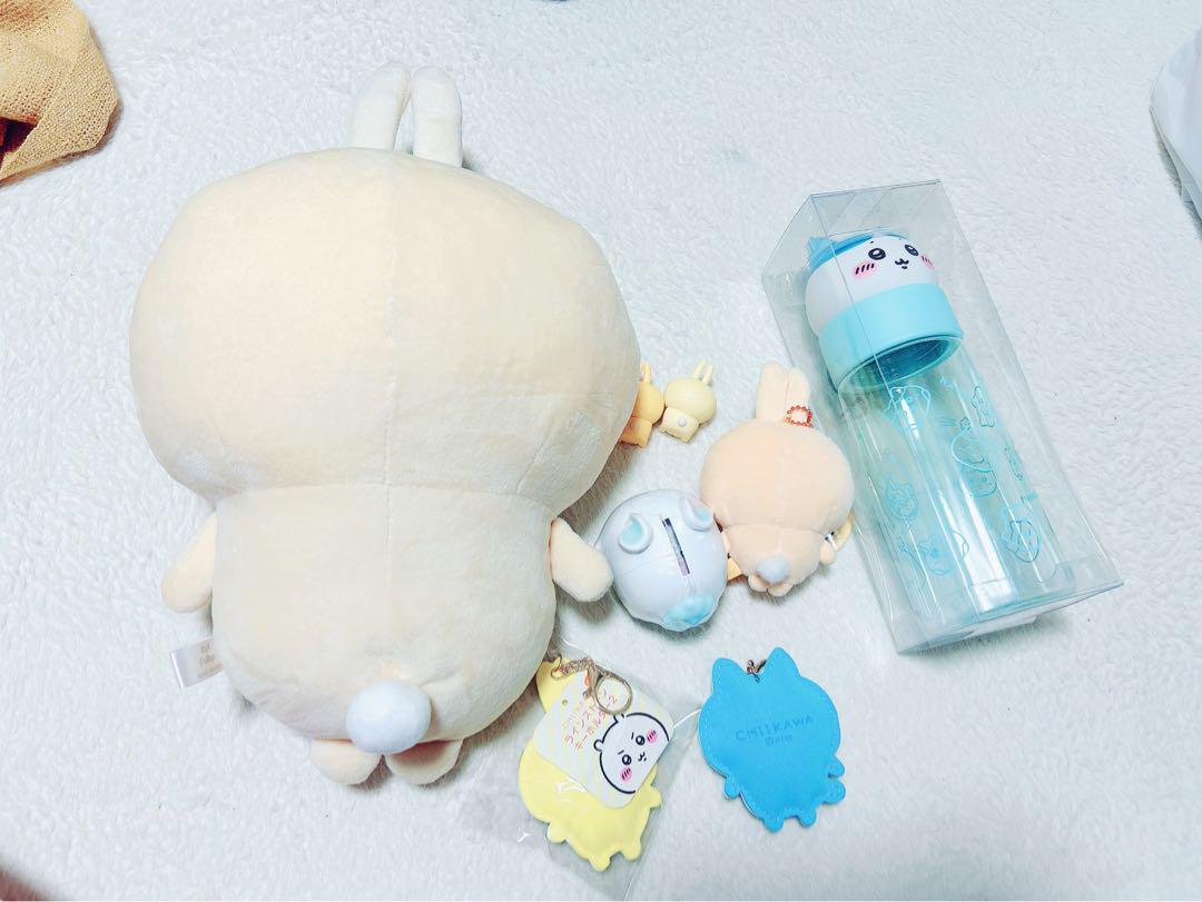 ちいかわまとめ売り。ぬいぐるみ、キーホルダー、ボトル、100均ちいかわなど。 ちいかわまとめ売り。ボトル、100均、ぬいぐるみ、キーホルダー