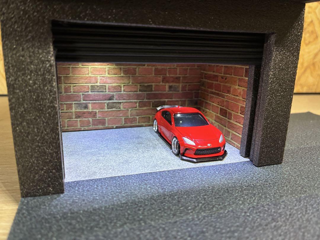 1/64ミニカー用ガレージジオラマ